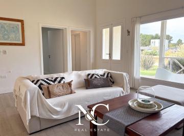 Casa · 146m² · 5 Ambientes · Casa en Venta en Costa Esmeralda