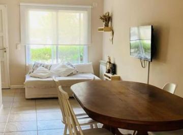 Casa · 90m² · 3 Ambientes · Duplex 3 Amb con Patio Cubierto, Jardin Trasero y Cochera