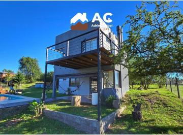 Casa · 1184m² · 3 Ambientes · 2 Cocheras · Complejo de 2 Cabañas en Venta en Los Espinillos - Escritura