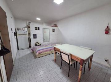Departamento de 2 ambientes, Rosario · Departamento en Venta 1 Dormitorio Interno en Rioja 1400