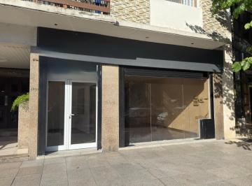 Local comercial · 340m² · Alquiler o Venta - Unico Local S/ Av Colon