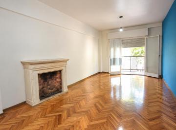 Departamento · 60m² · 3 Ambientes · 3 Ambientes Al Frente con Balcón en Edificio de Baja Densidad, Oportunidad Para Reciclar