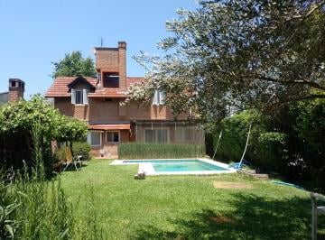 Casa · 126m² · 4 Ambientes · 2 Cocheras · Casa en Venta Barrio Los Olmos, Benavídez | Partido de Tigre