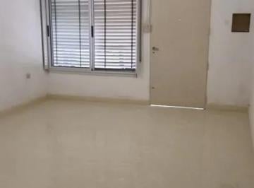 PH · 60m² · 3 Ambientes · Excelente Casa en Alquiler en San Martin