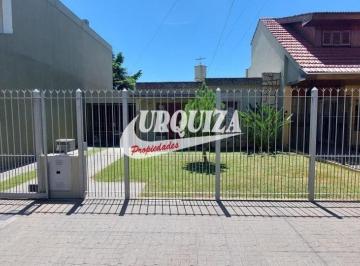 Casa de 3 ambientes, Morón · Venta 2 Casas Sobre Lote Propio con Cochera en Villa Sarmiento