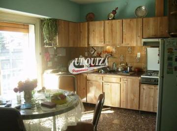 Casa de 5 ambientes, La Matanza · Venta Casa 5 Amb con Cochera en San Justo