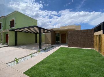 Casa de 6 ambientes, Luján de Cuyo · Venta Casa de Categoría 3 Habitaciones en Lujan de Cuyo