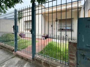 Casa · 200m² · 4 Ambientes · 3 Cocheras · Venta en Bloque en Merlo Ideal Inversor!