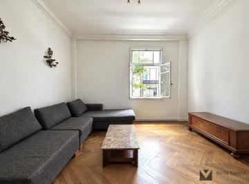 Departamento · 90m² · 4 Ambientes · Retasado! Piso de 90 m² Al Frente. en Viamonte y Larrea. Zona Facultad de Medicina