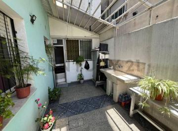 PH · 76m² · 3 Ambientes · Venta PH 3 Ambientes con Patio en Piñeyro