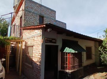 Casa · 115m² · 5 Ambientes · 1 Cochera · Casa + Departamento