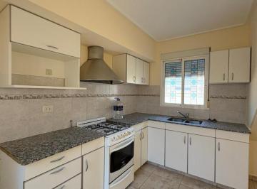 Departamento · 90m² · 3 Ambientes · 1 Cochera · Alquiler Duplex