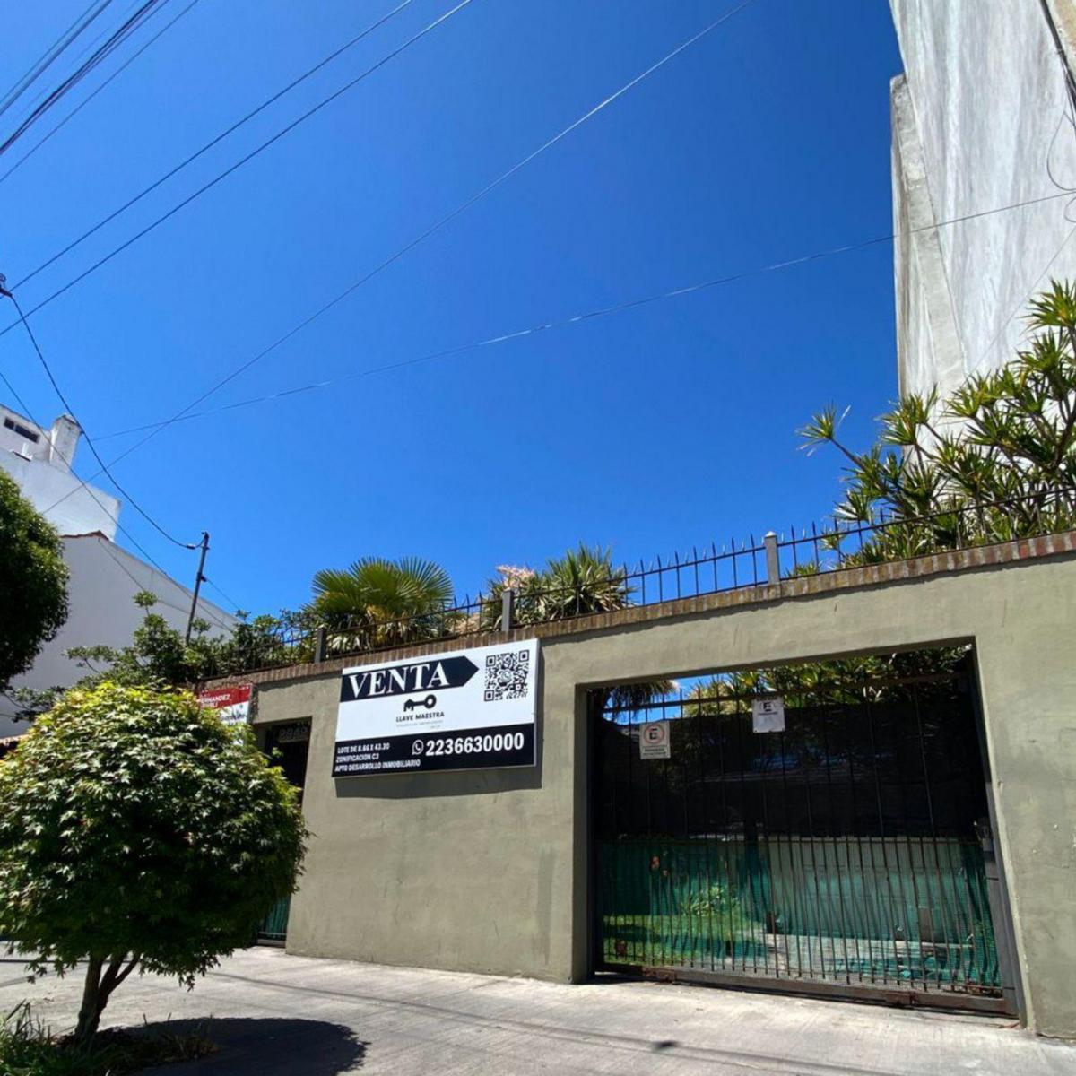 Chalet 2 dorm, 115m² con garage y parque — Chauvín