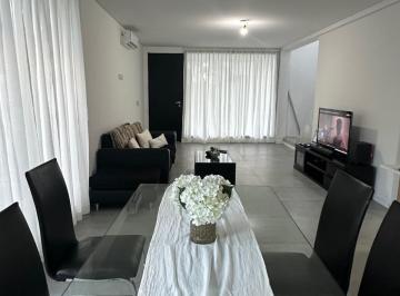 Casa de 4 ambientes, Ezeiza · Duplex Casi a Estrenar 4 Ambientes en Venta en Canning