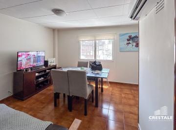Departamento · 42m² · 4 Ambientes · Venta PH Departamento Pasillo 2 Dorm. Rosario Lourdes