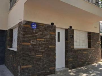 Casa · 310m² · 5 Dormitorios · Greenwood Inmobiliaria Vende Hermosa Casa + Departamento Interno - Quinta Seccion, Ciudad de Mendoza