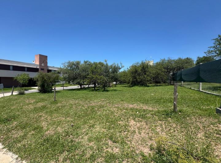 Terreno · 560m²