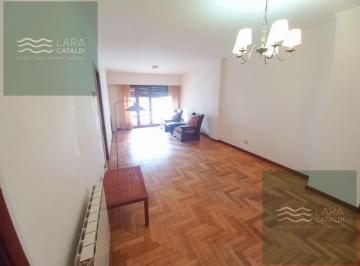 Departamento · 80m² · 4 Ambientes · Departamento en La Perla
