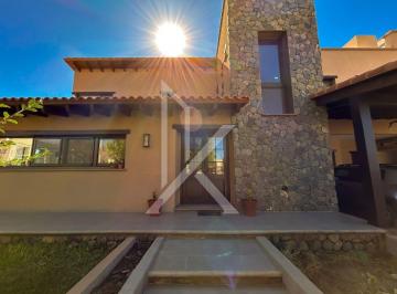 Casa de 6 ambientes, Cafayate · Excelente Casa en Venta - Barrio El Transito| Cafayate