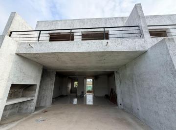 Casa · 150m² · 4 Ambientes · 2 Cocheras · Venta Duplex 3 Dorm. Siete Soles