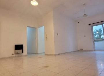 Departamento · 80m² · 2 Dormitorios · Departamento - Barrio Alberdi