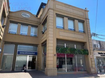 Local comercial · 165m² · 2 Ambientes · Local en Alquiler en El Centro de Lujan, con Excelente Ubicación