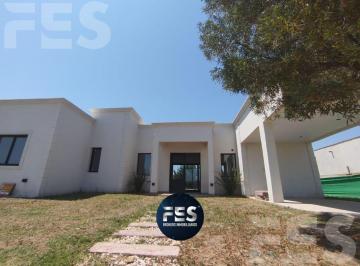 Casa · 145m² · 4 Ambientes · Venta de Casa a Estrenar 4 Ambientes en Horizontes Al Sur