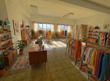 staging showroom.jpeg · Venta Oficina Duplex 4 Ambientes en El Centro / Monserrat