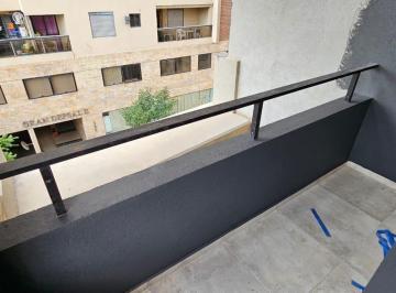 Departamento · 40m² · 1 Ambiente · Departamento de 1 Dormitorio con Balcón a La Calle en Edificio Brava 3