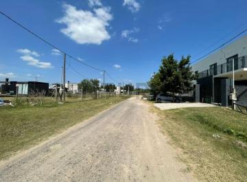 Terreno · 90m² · Lote en Venta en City Bell Interno en Barrio Cerrado La Campiña - Permuta y Financiación.