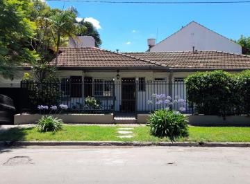 Casa · 155m² · 6 Ambientes · 1 Cochera · Casa en La Horqueta en Una Planta