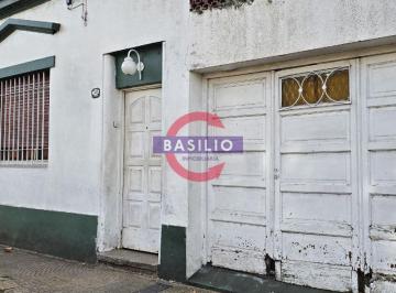 Casa · 98m² · 3 Ambientes · 1 Cochera · Venta Terreno o Casa a Reciclar Plano Aprobado Para Planta Alta Olivos