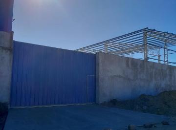 Local comercial · 450m² · 1 Ambiente · Galpón 12 X 38 en Zona de Fábricas Barrio Santa Rita