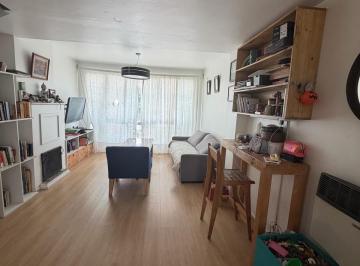 Casa · 97m² · 5 Ambientes · 1 Cochera · Casa en Olivos con Parque y Cochera