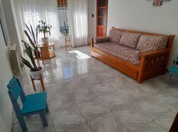 Casa · 163m² · 6 Ambientes · 3 Cocheras · Casa en Venta 6 Ambientes Zona Hpc Mar del Plata