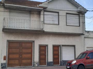 Casa · 200m² · 5 Ambientes · 1 Cochera · Venta Casa San José 4 Ambientes Uso Comercial o Familiar