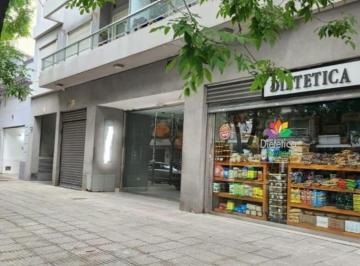 Garage · 28m² · 1 Cochera · Cochera Doble con Baulera en Villa Urquiza
