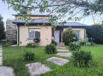 Casa de 3 ambientes, Santo Tomé · Casa de Categoria en Country Las Almenas