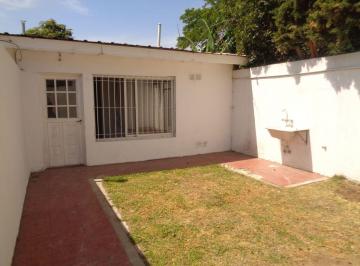 Departamento de 3 ambientes, Almirante Brown · Alquiler de Departamento en Rafael Calzada, 3 Ambientes con Patio