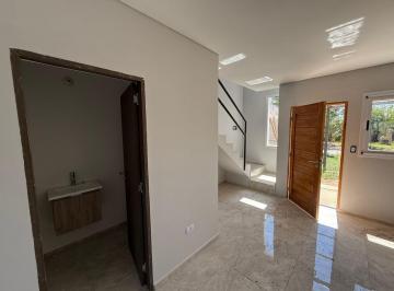 Casa · 125m² · 3 Ambientes · Casa en Valle Cercano