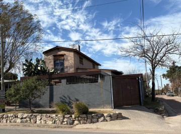 Casa de 4 ambientes, Unquillo · Unquillo, Hermosa Casa 3 Dorm. con Pileta, Excelente Entorno