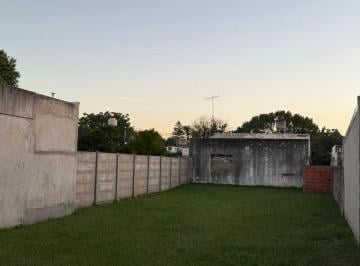 Terreno · 281m² · Terreno en Calle Sarmiento. Cuidad Carcaraña