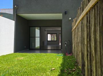 Casa de 4 ambientes, San Fernando · Alquiler de Hermoso Duplex a Estrenar