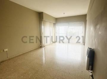 Departamento · 90m² · 4 Ambientes · 1 Cochera · Departamento de 3 Dorm. con Cochera en Venta en La Plata