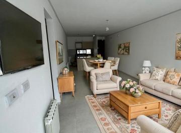 Casa · 92m² · 6 Ambientes · 2 Cocheras · Manantiales Duplex 2 Dorm. con Piscina