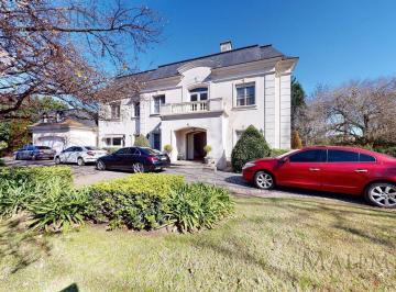 Casa · 600m² · 9 Ambientes · Venta Casa 5 Dorm. en Martindale Cc