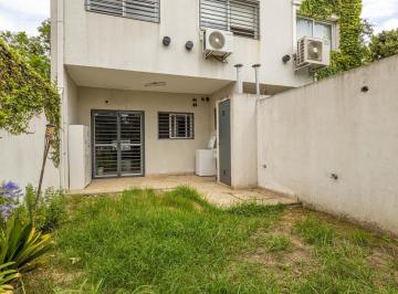 Casa · 110m² · 4 Ambientes · 1 Cochera · Venta Casa Duplex Carapachay 4 Amb Cochera Jardin Sin Expensas