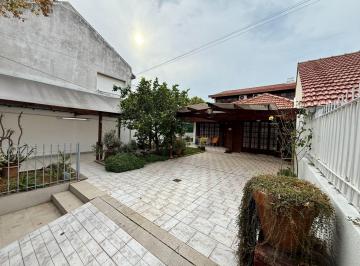 Casa · 290m² · 6 Ambientes · 2 Cocheras · Dos Casas en PH en Barrio Chauvin