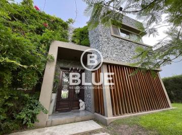 Casa · 318m² · 6 Ambientes · 2 Cocheras · Casa Alquiler Canning Saint Thomas Este 6 Ambientes