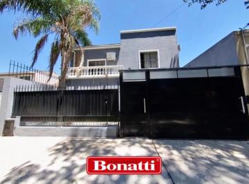 Casa · 250m² · 7 Ambientes · Casa - Lomas de Zamora Oeste
